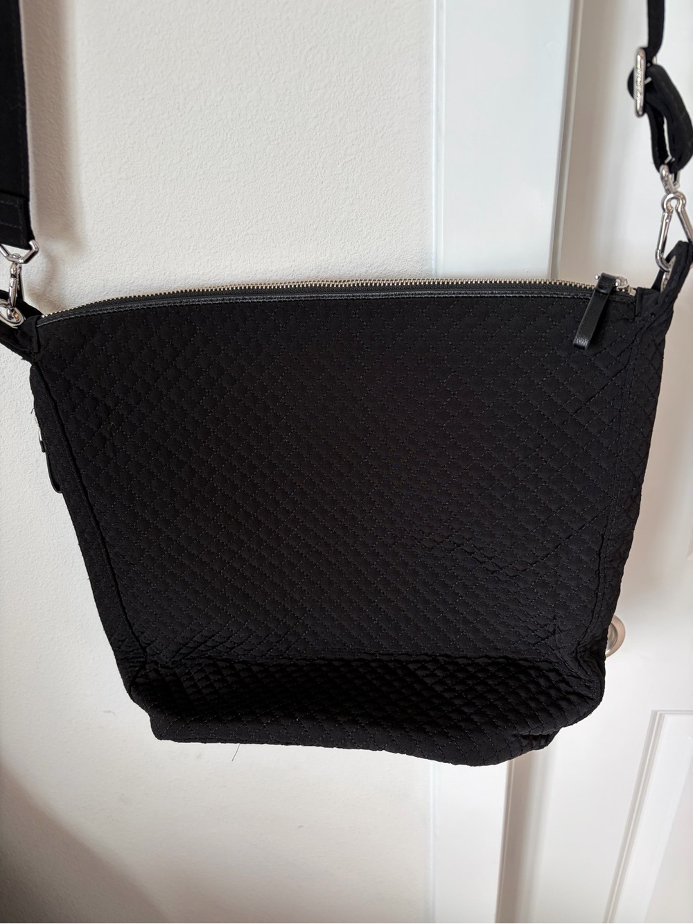 NWOT Vera Bradley Carson Hobo Bag Winter Patchwork Crossbody Purse Quilted Black - Picture 13 of 15